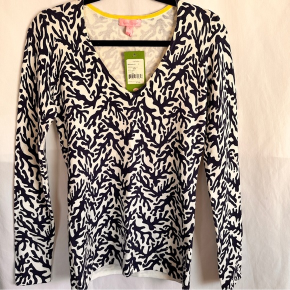 Lilly Pulitzer Women’s Adelaide Sweater Bright Navy Treasure V-Neck Size Small - Picture 4 of 7